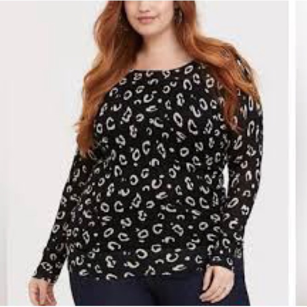 3 for $20 💜 TORRID Animal Print Long Sleeve Top